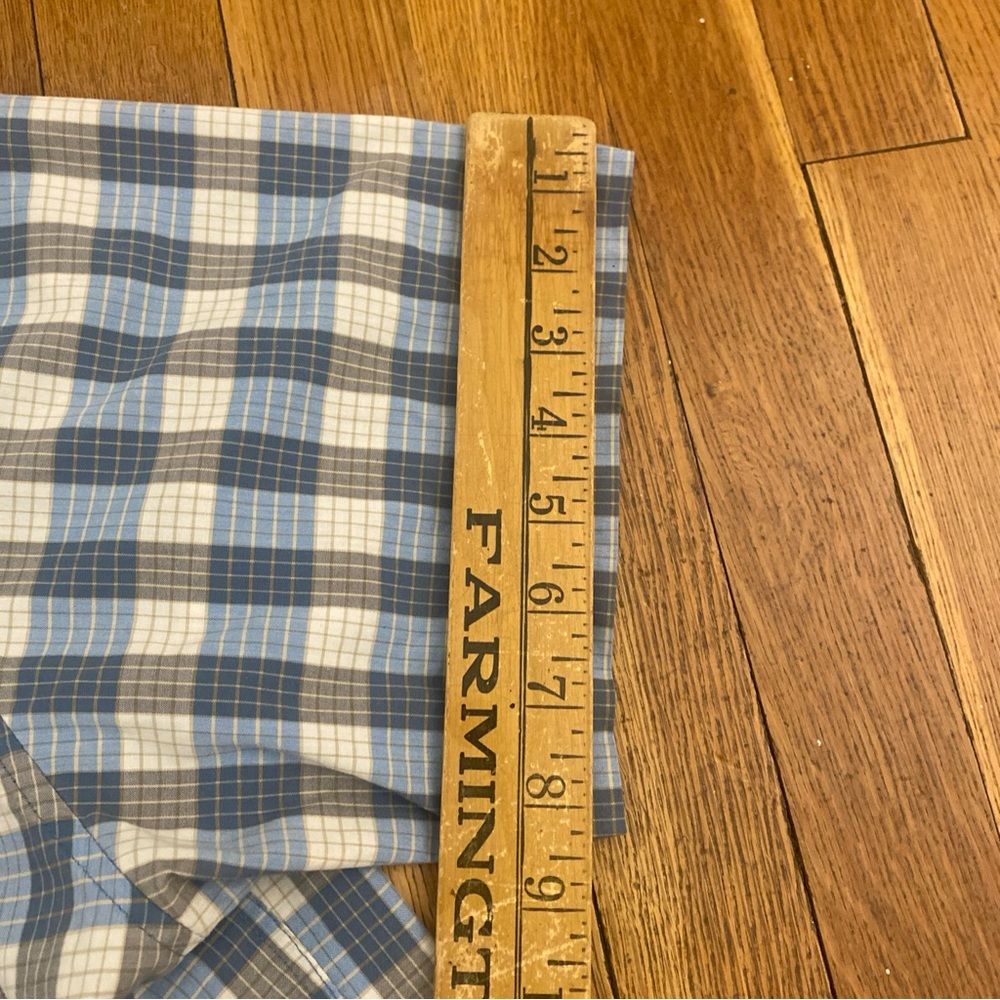 Patagonia Organic Cotton Blend Men’s Short Sleeve Blue Gray Plaid Shirt - Picture 8 of 11
